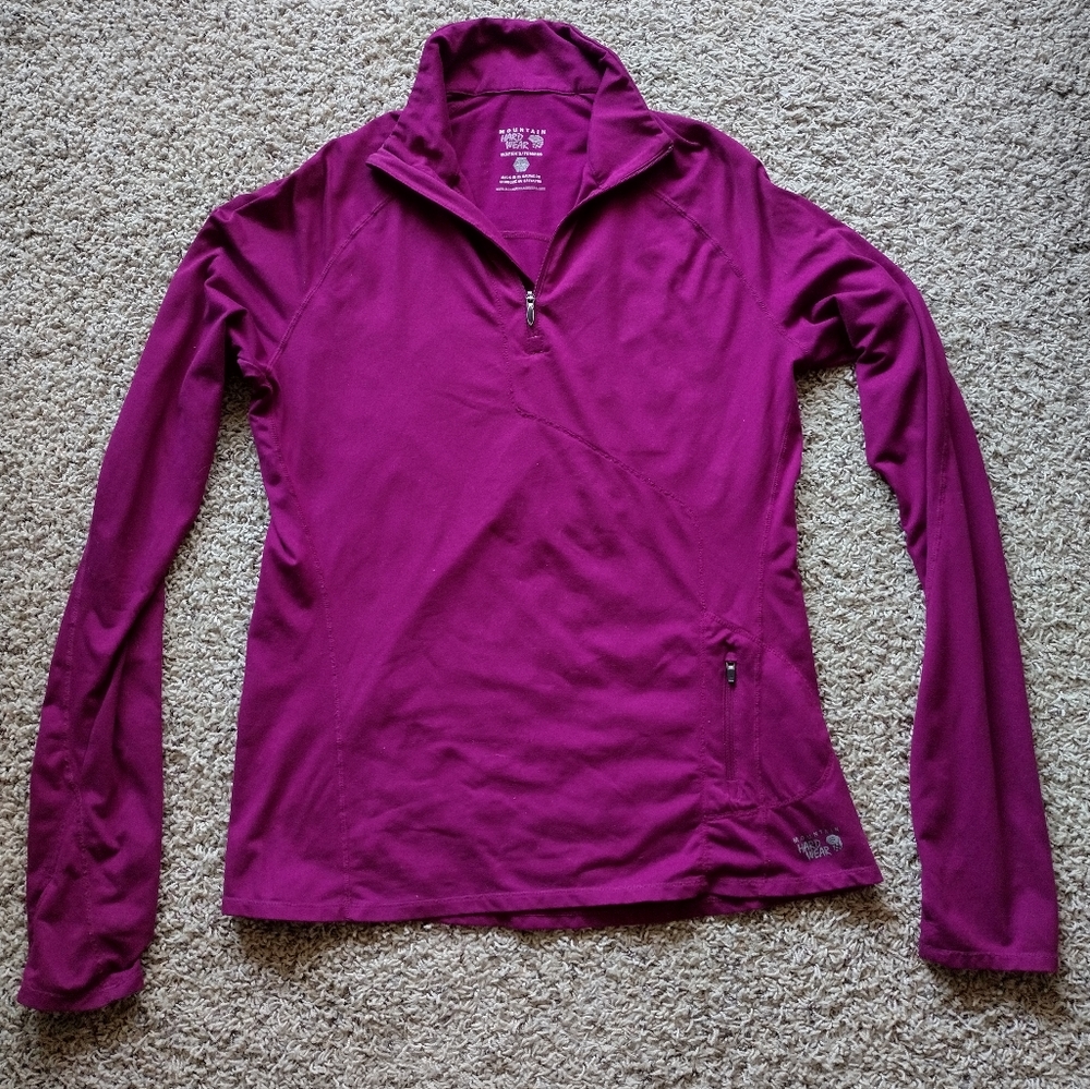 Mountain Hardwear athletic top